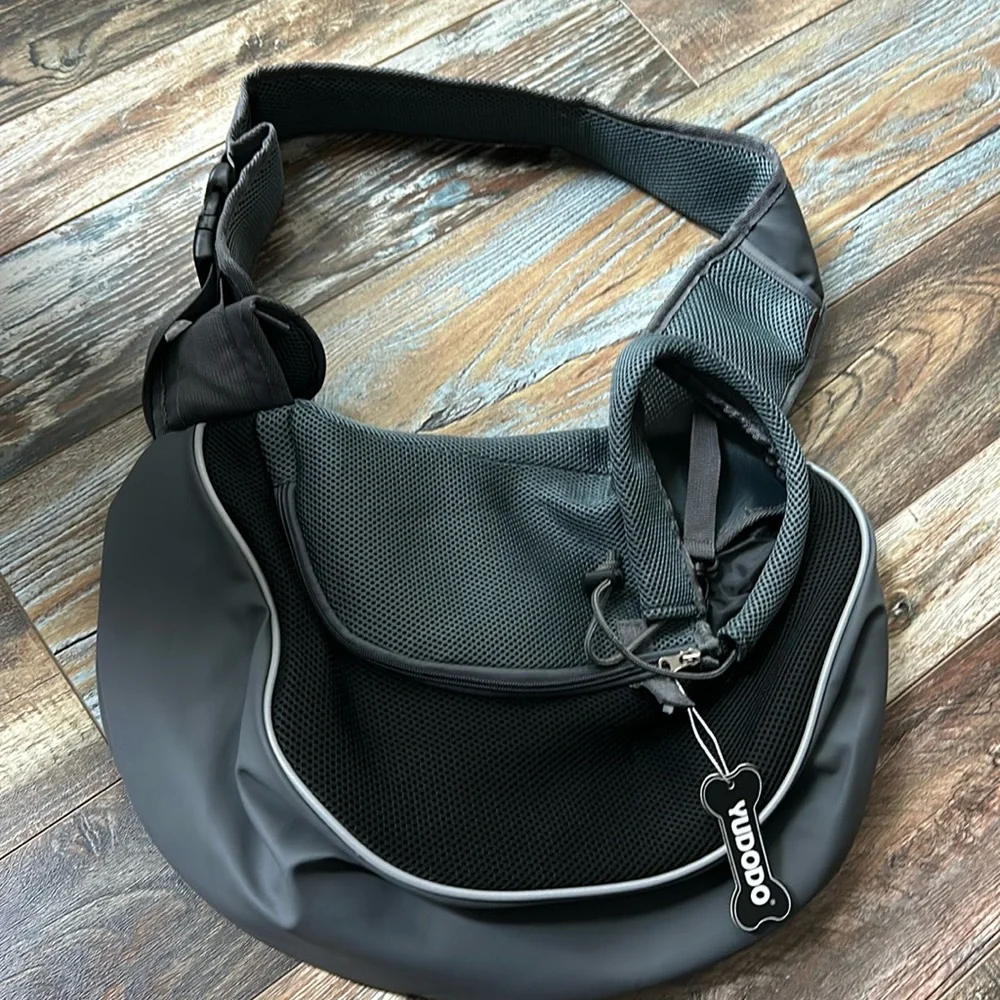 YUDODO breathable grey mesh travel sling bag carrier for dogs/cats size M NWT
